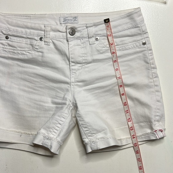 Seven7 Women's White Denim Shorts size 8 - Picture 7 of 8